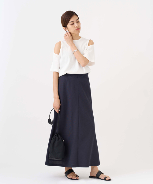 IENA（イエナ）の「【INSCRIRE / アンスクリア】Cut Outs Tee / カットアウト Tシャツ（Tシャツ/カットソー・レディース・ホワイト/ベージュ・FREE）」の6枚目の写真