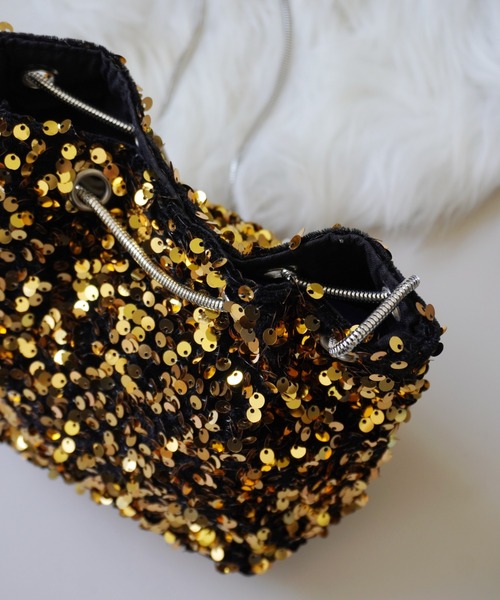 Port（ポート）の「【 Jelly moo / ジェリームー 】 スパンコール スネークチェーン ショルダー バッグ / 巾着 / イブニングバッグ（ハンドバッグ・レディース・ブラック/シルバー/ゴールド・FREE）」の8枚目の写真