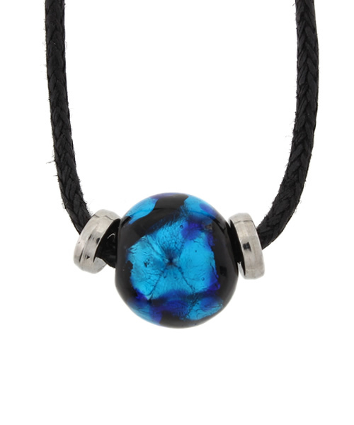 チャイハネ(チャイハネ)の「【チャイハネ】深海ブルー ほたる玉コットンコードネックレス チョーカー(ネックレス・レディース・ブラウン/ブラック/ホワイト/ターコイズブルー・FREE)」の2枚目の写真