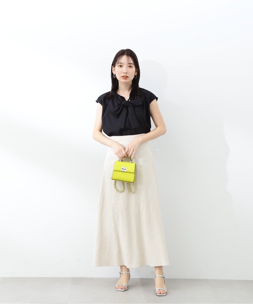 N.(N. Natural Beauty Basic)(エヌエヌナチュラルビューティーベーシック)の「◆リボンタイハイネックフリルブラウス(シャツ/ブラウス・レディース・ブラック/ストライプ/オフホワイト・MEDIUM)」の7枚目の写真