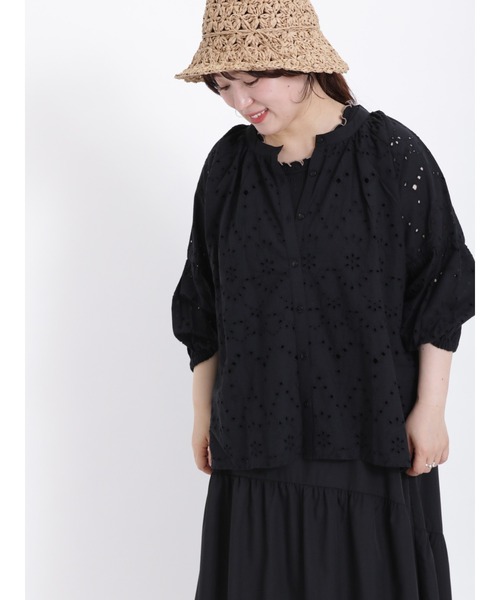 Samansa Mos2（サマンサ モスモス）の「インドカットワーク刺繍七分袖ブラウス（シャツ/ブラウス・レディース・イエロー/グリーン/レッド/ブラウン/オフホワイト/ブラック・F）」の3枚目の写真