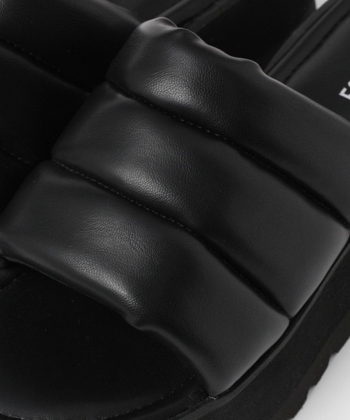 FOREVER 21(フォーエバー トゥエンティーワン)の「アッパークッションサンダル(サンダル・レディース・グリーン/ブラック/シルバー・SMALL/MEDIUM/LARGE)」の10枚目の写真