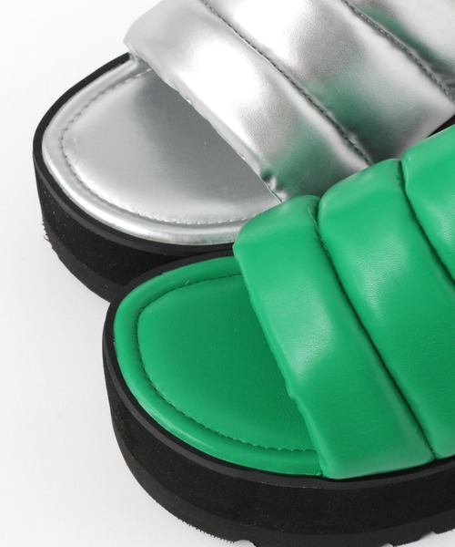 FOREVER 21(フォーエバー トゥエンティーワン)の「アッパークッションサンダル(サンダル・レディース・グリーン/ブラック/シルバー・SMALL/MEDIUM/LARGE)」の13枚目の写真