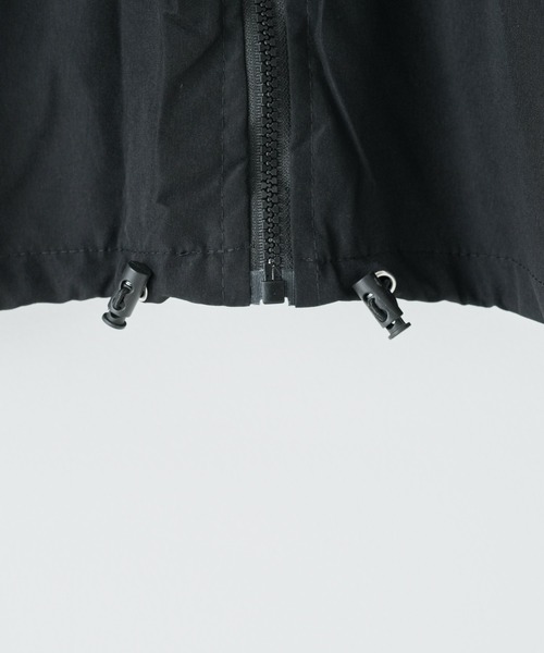 WEGO（ウィゴー）の「WEGO/【一部店限定】バイカラーラインウィンドブレーカー（マウンテンパーカー・レディース・ブラック・FREE）」の16枚目の写真