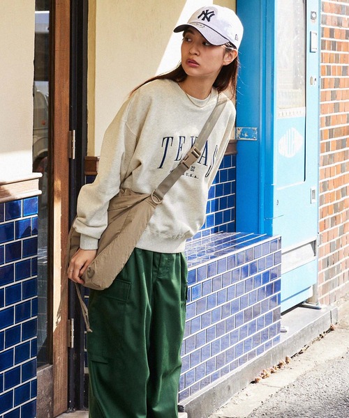 Dickies(ディッキーズ)の「Dickies/ディッキーズ 裏毛パッチロゴ刺繍クルーネックスウェットプルオーバー(スウェット・レディース・オートミール/オフホワイト/ネイビー/バーガンディー・M/L)」の16枚目の写真