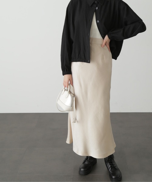 FREE'S MART(フリーズマート)の「◆シャイニーナロースカート(スカート・レディース・ベージュ/グリーン/ブラック・MEDIUM/SMALL)」の3枚目の写真