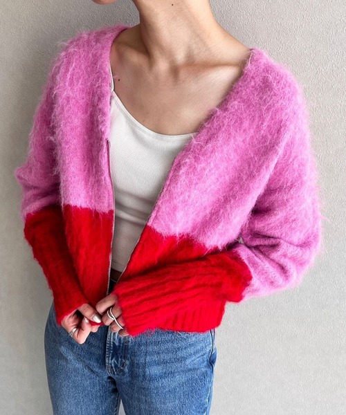 LOWRYS FARM(ローリーズファーム)の「シャギーバイカラーショートカーディガン 968135(カーディガン/ボレロ・レディース・ホワイト/グレー/ピンク・FREE)」の5枚目の写真