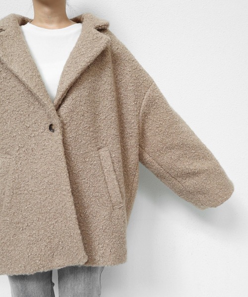 andme（アンドミー）の「ミドル丈シープ調ボアテーラードコート（チェスターコート・レディース・ライトベージュ/ブラック/モカ/ブラウン・M）」の21枚目の写真