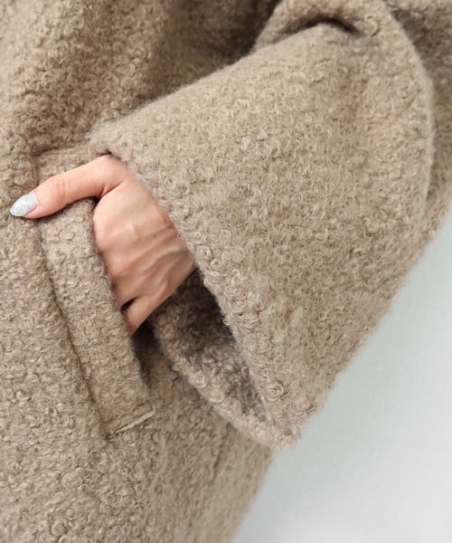 andme（アンドミー）の「ミドル丈シープ調ボアテーラードコート（チェスターコート・レディース・ライトベージュ/ブラック/モカ/ブラウン・M）」の22枚目の写真