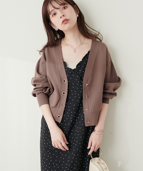 natural couture(ナチュラルクチュール)の「プチプラハトメバー釦カーディガン(カーディガン/ボレロ・レディース・ブラック/グレイッシュベージュ/パープル/モカ/アイボリー/ブルー・FREE)」の21枚目の写真
