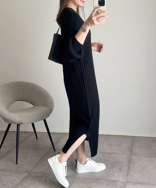 Ada.（エイダ）の「1枚で大人カジュアルの主役に。ぷちハイネックニットワンピース（ワンピース・レディース・ライトカーキ/ブラック/アイボリー/ダークブラウン・M/L）」の22枚目の写真