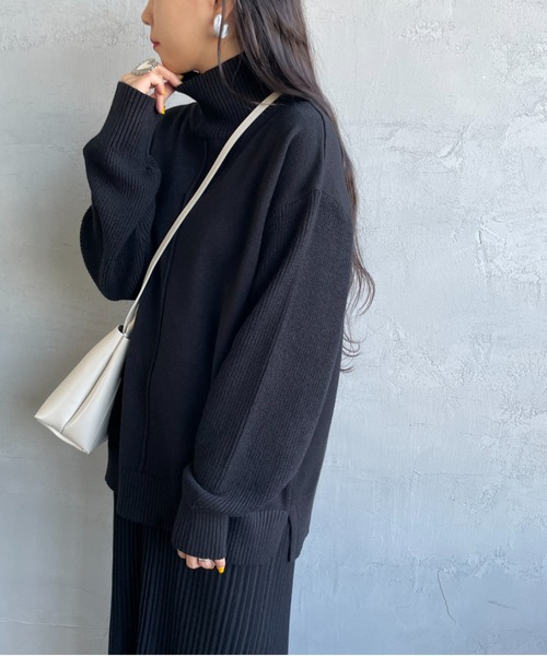 JF Ready Made（ジェイエフレディメイド）の「[Jf Ready Made/ジェイエフレディメイド] 袖編地切り替え ハイネックニット（ニット/セーター・レディース・グレー/アイボリー/レッド/ブラック/ネイビー・F）」の3枚目の写真