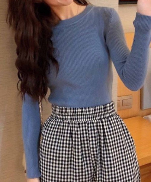 NANEA(ナネア)の「クルーネックリブニットトップス(ニット/セーター・レディース・ブラック/アイボリー/オレンジ/レッド/ピンク/グレー/ホワイト/グリーン/ブルー/イエロー・フリー)」の13枚目の写真