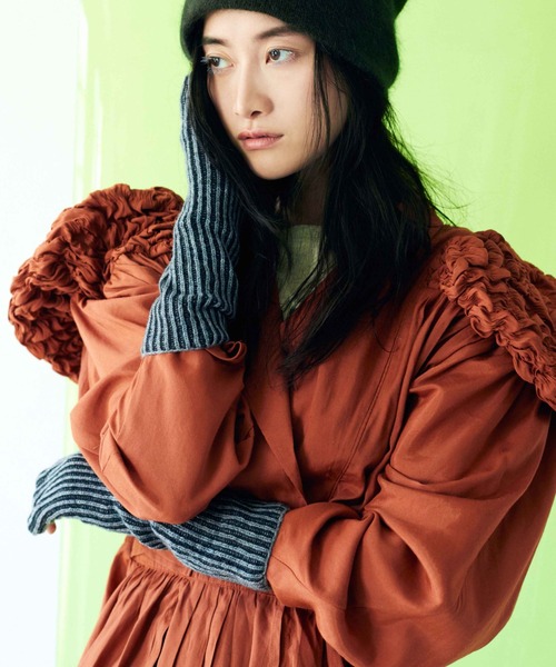 CONTROL FREAK / CTFK(コントロールフリーク)の「CONTROL FREAK(コントロールフリーク)ツートンリブアームウォーマー(アームカバー・レディース・グレー/アイボリー/ブルー・FREE)」の3枚目の写真