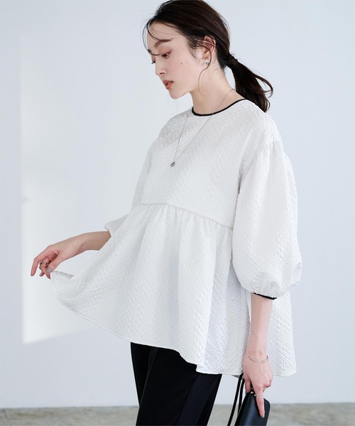 UR'S（ユアーズ）の「ふくれジャガードパイピングトップス（Tシャツ/カットソー・レディース・ブルー系その他/ホワイト/ブラック・S/L/M）」の4枚目の写真