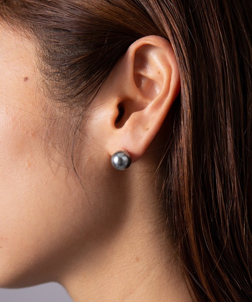 MAISON BREEZE(メゾンブリーズ)の「【MAISON BREEZE】シンプルパールピアス KNF049 ※(ピアス(両耳用)・レディース・ブラック/ホワイト・FREE)」の6枚目の写真