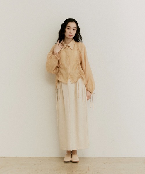 moi tytto（モイテュット）の「ドロストギャザーシアーシャツブラウス（シャツ/ブラウス・レディース・ベージュ/ナチュラル・FREE）」の7枚目の写真