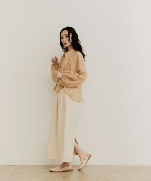 moi tytto（モイテュット）の「ドロストギャザーシアーシャツブラウス（シャツ/ブラウス・レディース・ベージュ/ナチュラル・FREE）」の8枚目の写真