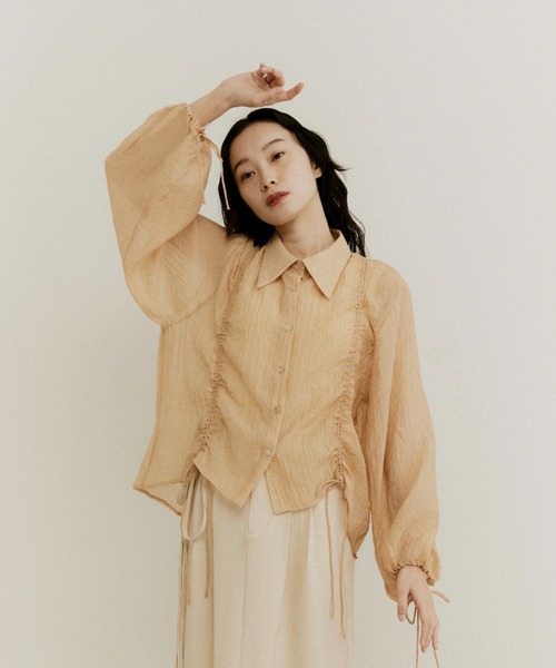 moi tytto（モイテュット）の「ドロストギャザーシアーシャツブラウス（シャツ/ブラウス・レディース・ベージュ/ナチュラル・FREE）」の16枚目の写真