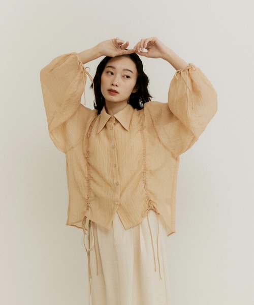 moi tytto（モイテュット）の「ドロストギャザーシアーシャツブラウス（シャツ/ブラウス・レディース・ベージュ/ナチュラル・FREE）」の18枚目の写真