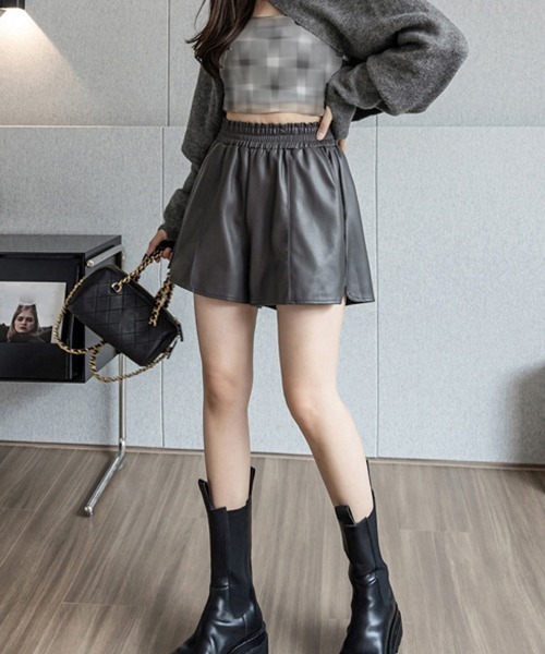 Miniministore(ミニミニストア)の「PUレザー ショートパンツ レディース(その他パンツ・レディース・ブラウン/ブラック/ダークグレー・S/M/XL/L)」の9枚目の写真
