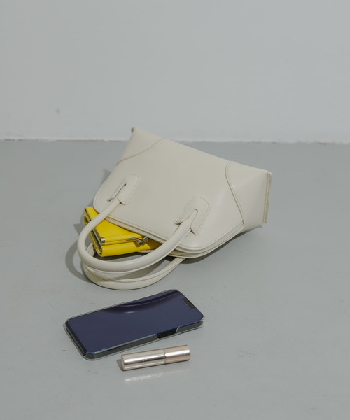 SENSE OF PLACE by URBAN RESEARCH(センスオブプレイスバイアーバンリサーチ)の「ハンドルショルダーバッグ(ショルダーバッグ・レディース・ブラック/アイボリー/イエロー/レッド・ONE)」の2枚目の写真