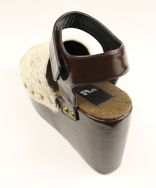 made in HEAVEN（メイドインヘブン）の「HEAVY DUTY PONYS ハラコプラットフォームサンダル（サンダル・レディース・ホワイト/ブラック/ベージュ/その他・22.5/24.5/23.5）」の9枚目の写真