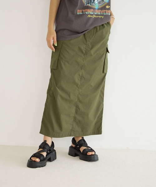 BAYFLOW（ベイフロー）の「[ストレッチ性抜群♪体型カバーもできる]ドロストカーゴスカート（スカート・レディース・ライトグレー/カーキ/ブラック/ブラウン/ライトグレー系・SMALL/X-SMALL/MEDIUM）」の16枚目の写真