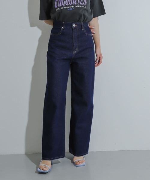 SENSE OF PLACE by URBAN RESEARCH（センスオブプレイスバイアーバンリサーチ）の「『WEB限定』ワイドデニム（デニムパンツ・レディース・ライトインディゴブルー/ワンウォッシュ/ライトブルー/ブラック・MEDIUM/SMALL）」の4枚目の写真