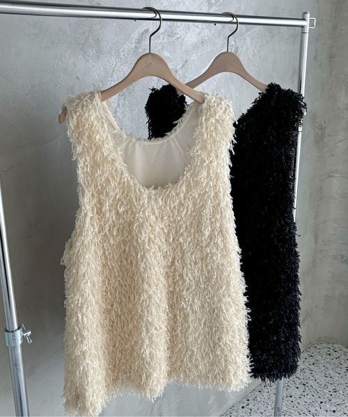 feepur（フェピュール）の「フリンジフェザーUネックベスト（ベスト・レディース・オフホワイト/ブラック・MEDIUM）」の21枚目の写真