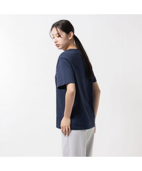 Reebok(リーボック)の「グラフィック Tシャツ / COURT SPORT GRAPHIC TEE(Tシャツ/カットソー・メンズ・グレー/オフホワイト/ネイビー・LARGE/MEDIUM/SMALL/XX-LARGE/X-LARGE)」の6枚目の写真