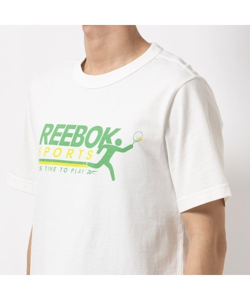 Reebok(リーボック)の「グラフィック Tシャツ / COURT SPORT GRAPHIC TEE(Tシャツ/カットソー・メンズ・グレー/オフホワイト/ネイビー・LARGE/MEDIUM/SMALL/XX-LARGE/X-LARGE)」の16枚目の写真