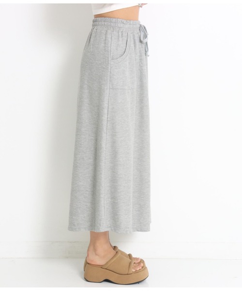 anap mimpi（アナップミンピ）の「ユッタリミディアムロングスカート（スカート・レディース・ブラック/ライトグレー・FREE）」の17枚目の写真