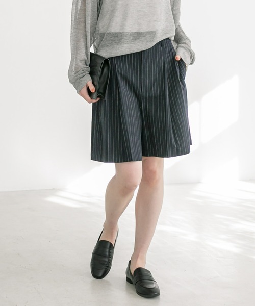 RIVE DROITE(リヴドロワ)の「セットアップ対応/リネンハーフパンツ(その他パンツ・レディース・ネイビー/グレー・38/36)」の1枚目の写真