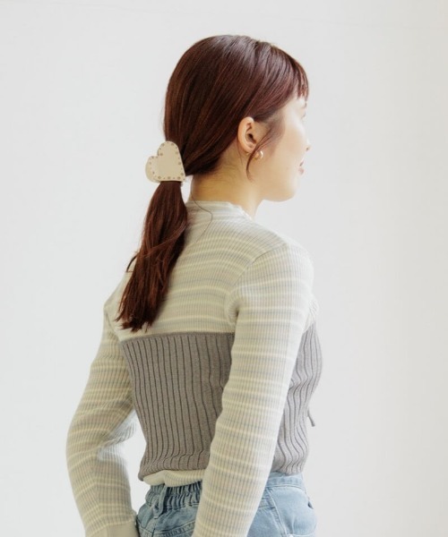 flower(フラワー)の「キャンディーボーダーニット(ニット/セーター・レディース・ミント/イエロー/レッド・FREE)」の4枚目の写真