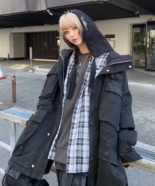 XU（エックスユー）の「ストリートファッション XU エックスユー grunge oversized sweat オーバーサイズ スウェット トレーナー シンプル 無地 長袖トップス 韓国ファッション 韓国ストリート（スウェット・メンズ・ブラック/グレー・ONE SIZE）」の5枚目の写真