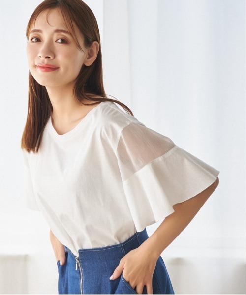 mysty woman（ミスティウーマン）の「シアーショルダープルオーバー　113483（Tシャツ/カットソー・レディース・オフホワイト/ブラック/グレイッシュベージュ/ブルー系その他/オレンジ/ライトグリーン/ピンク・FREE）」の2枚目の写真