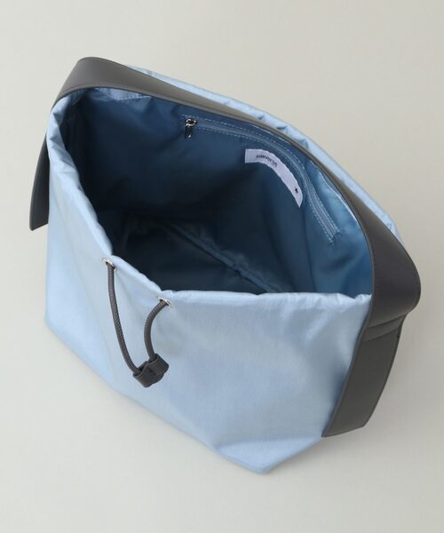 CONVERSE TOKYO（コンバーストウキョウ）の「ONEHANDLE GATHERD DRAWSTRING BAG（ショルダーバッグ・レディース・ブルー/ベージュ/ブラック・FREE）」の14枚目の写真