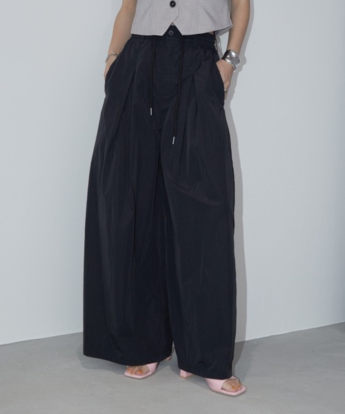Aunt Marie's（アントマリーズ）の「ナイロンボックスタックワイドパンツ（その他パンツ・レディース・ピンク/ブラック・MT/FREE）」の4枚目の写真