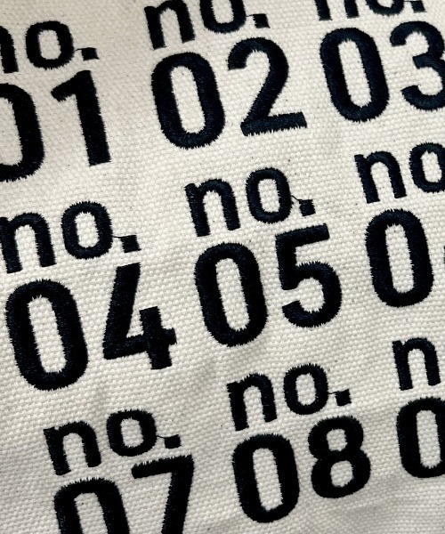 ISOOK（アイスー）の「オリジナルキャンバスマルシェバッグ(chiica original) / 刺繍ロゴ キャンバスバッグ エコバッグ トートバッグ（ハンドバッグ・レディース・アイボリー・FREE）」の12枚目の写真