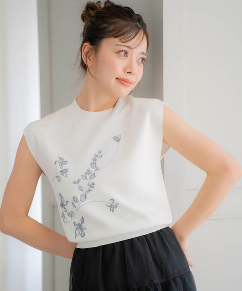 ☆新品未使用☆ ノエラ Noela 刺繍ニット トップス ニット  グリーン ノエラ NOELA 刺繍ニット （ライトグリーン） - ファッション通販