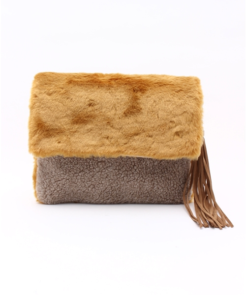 ROSE BUD（ローズバッド）の「(LL ACCESSORIES)フリンジ付きクラッチバッグ（クラッチバッグ・レディース・ライトブラウン/ベージュ/グリーン・ONE SIZE）」の2枚目の写真