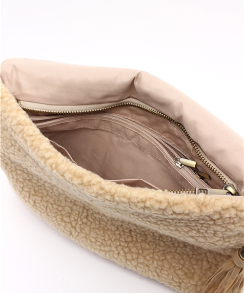 ROSE BUD（ローズバッド）の「(LL ACCESSORIES)フリンジ付きクラッチバッグ（クラッチバッグ・レディース・ライトブラウン/ベージュ/グリーン・ONE SIZE）」の6枚目の写真