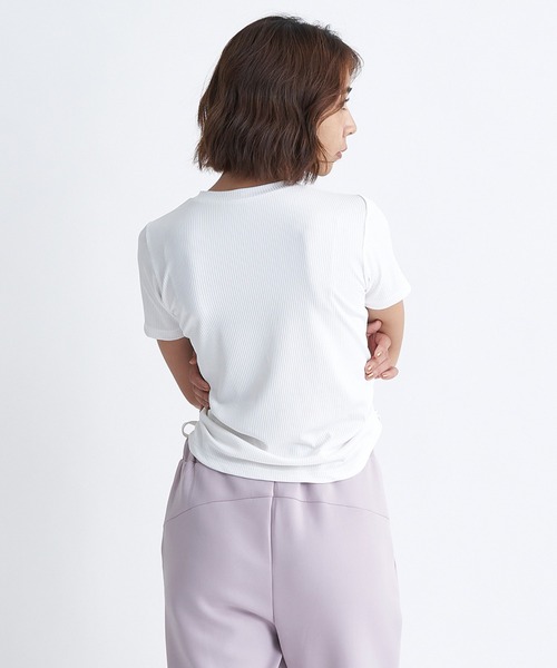 ROXY(ロキシー)の「SUGAR SWEET RIBBON/ロキシーフィットネスウェア半袖Tシャツ(Tシャツ/カットソー・レディース・ホワイト/ブラック/パープル・MEDIUM/LARGE/SMALL)」の4枚目の写真