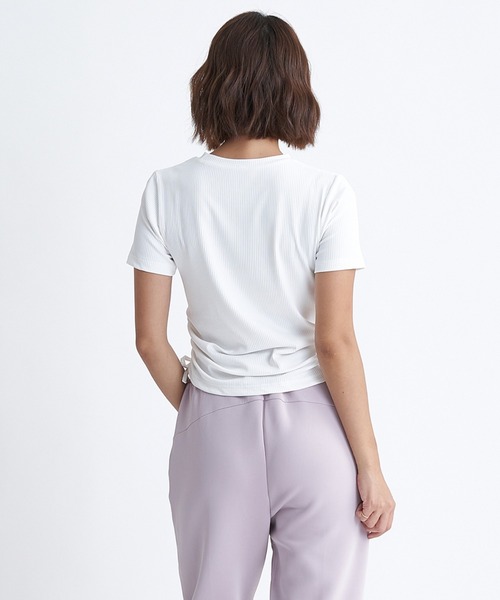 ROXY(ロキシー)の「SUGAR SWEET RIBBON/ロキシーフィットネスウェア半袖Tシャツ(Tシャツ/カットソー・レディース・ホワイト/ブラック/パープル・MEDIUM/LARGE/SMALL)」の6枚目の写真