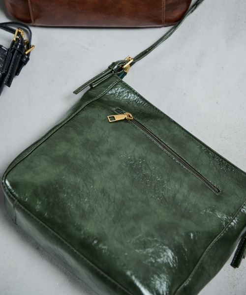 MERLOT（メルロー）の「デザインショルダースクエアバッグ（ショルダーバッグ・レディース・ブラウン/グリーン/ブラック・FREE）」の3枚目の写真
