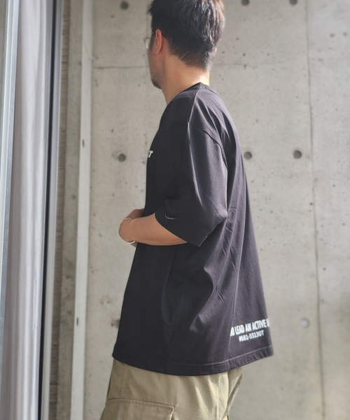 BOYCOTT（ボイコット）の「【BOYCOTT:ボイコット】ビッグサイズシルエットフロントブランドロゴプリント５分袖半袖Ｔシャツ（Tシャツ/カットソー・メンズ・ホワイト/カーキ/ブラック・MEDIUM/LARGE/X-LARGE）」の8枚目の写真