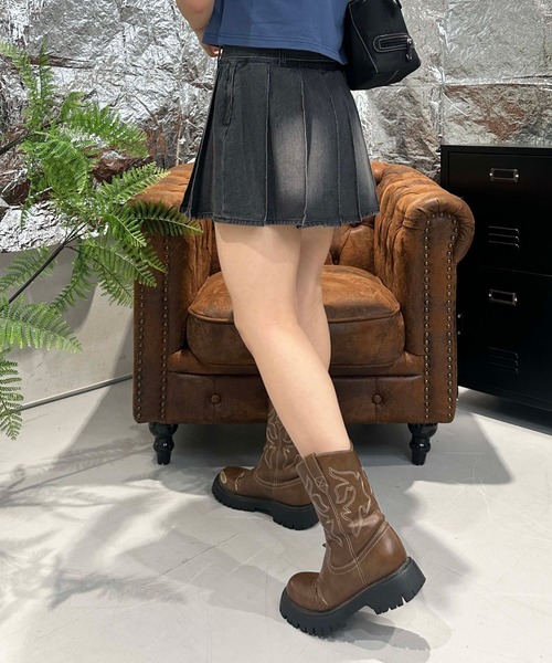 sedacle girl(セダクルガール)の「ベルト付きカコウデニムプリーツスカート(スカート・レディース・ブラック/ブルー・MEDIUM/SMALL)」の4枚目の写真