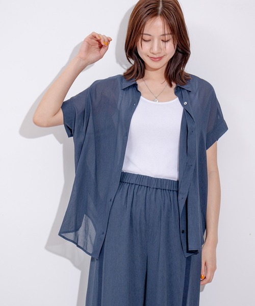 Jayro(ジャイロ)の「麻調シアーネックVギャザーブラウス(シャツ/ブラウス・レディース・レッド/ホワイト系その他/ネイビー・FREE)」の4枚目の写真
