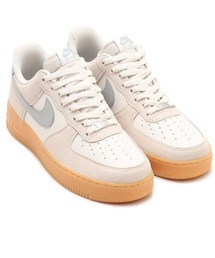 NIKE AIR FORCE 1 '07 LV8 / ナイキ エア フォース 1 '07 LV8 【SP】